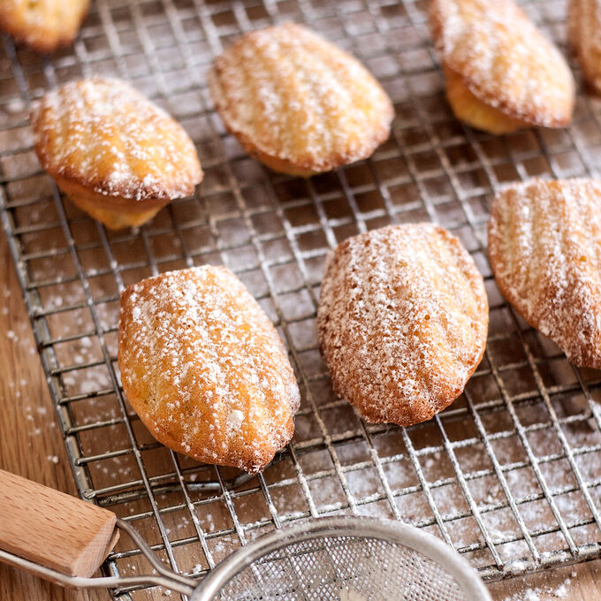 French Desserts Sur La Table