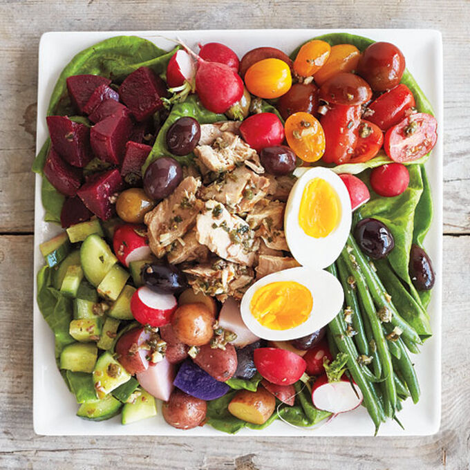 Grilled Tuna Nicoise With Anchovy Vinaigrette Recipe Sur La Table