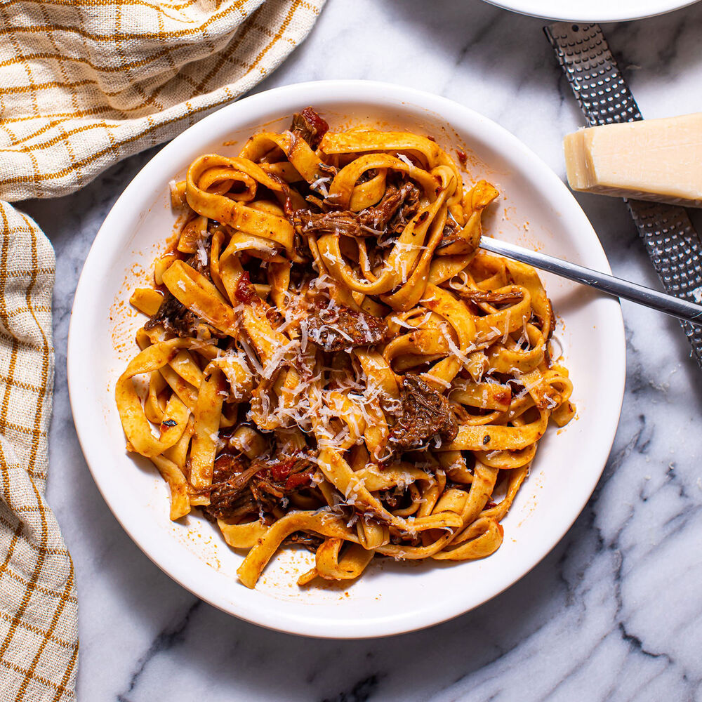 Braised Short Rib Tagliatelle Pasta Recipe Sur La Table