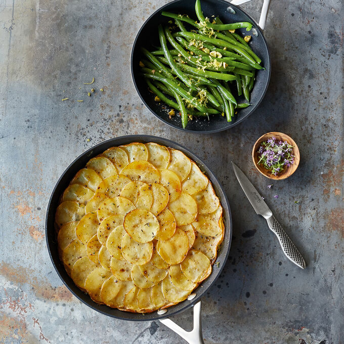 Crispy Potatoes Anna Pommes Anna Recipe Sur La Table