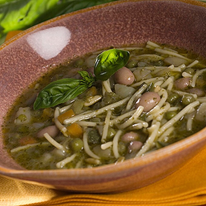 Minestrone con Pesto alla Genovese - Minestrone with Pesto alla Genovese