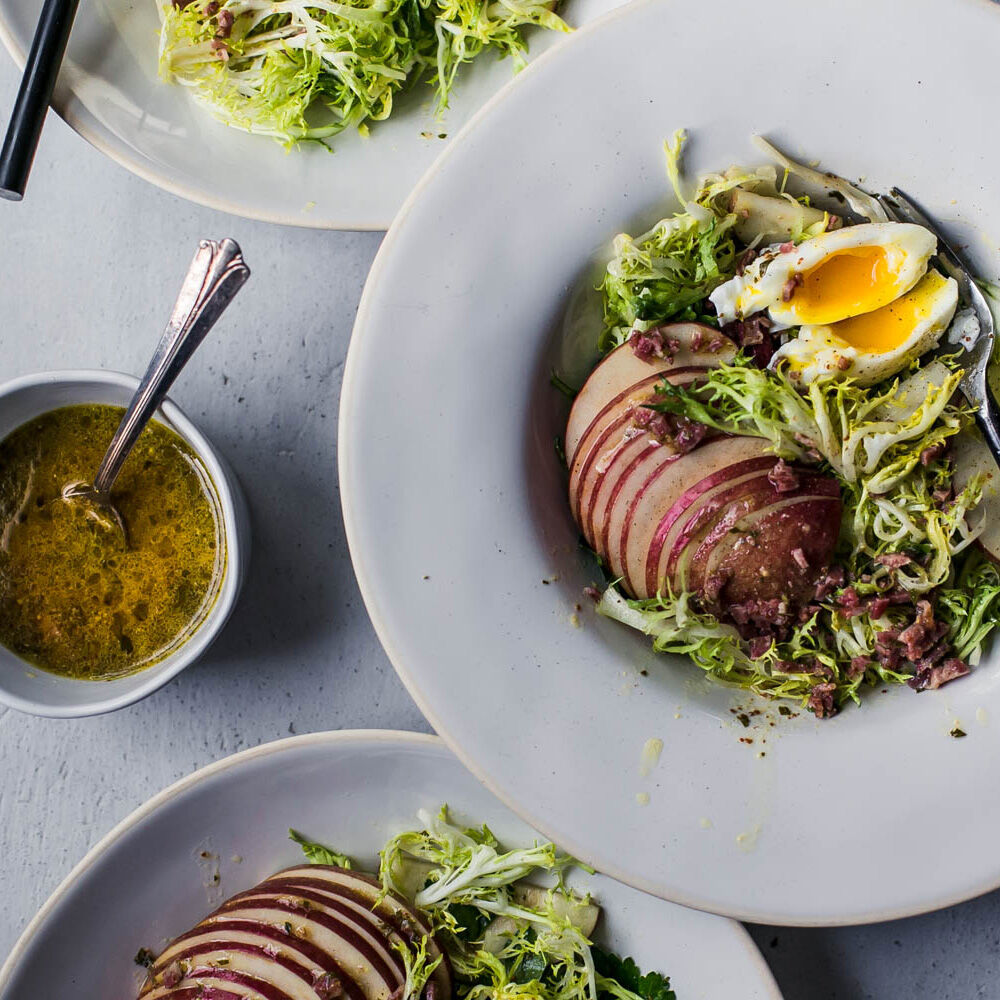 Lyonnaise Salad with Bacon Vinaigrette Recipe Sur La Table