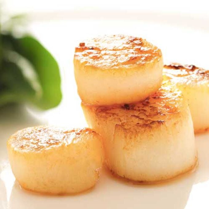 Pan-Seared Curry-Rubbed Scallops