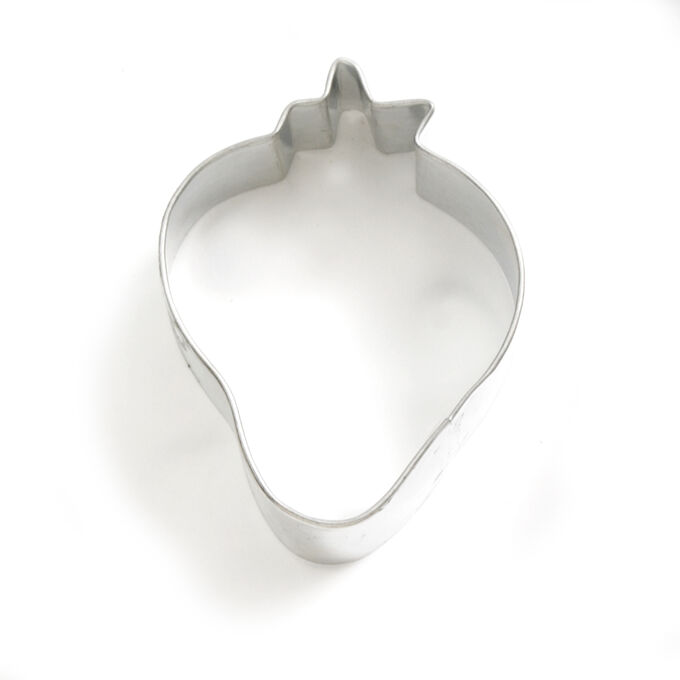 Strawberry Cookie Cutter, 2.5&#34;