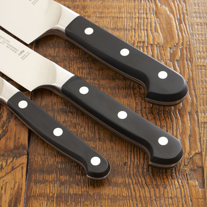 Zwilling J.A. Henckels Pro Paring Knife, 3" Sur La Table