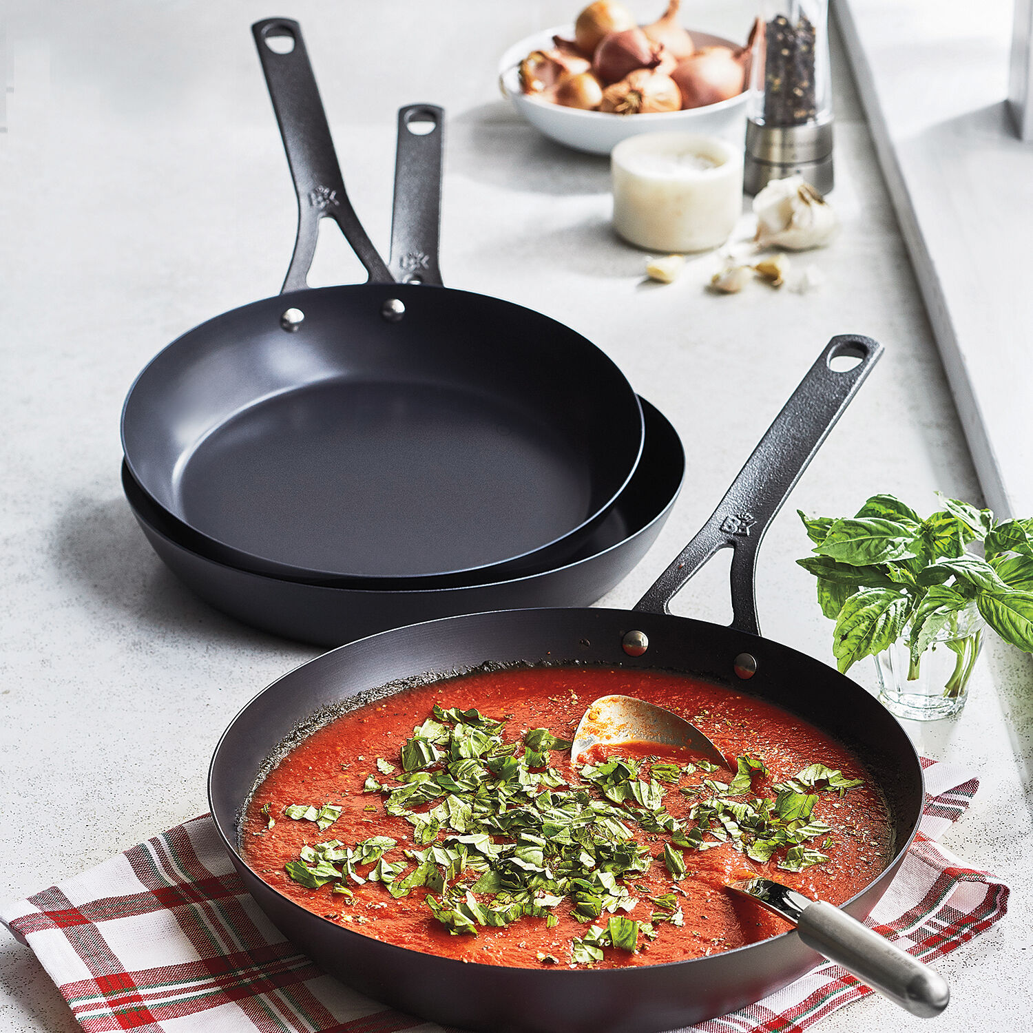 six section frying pan
