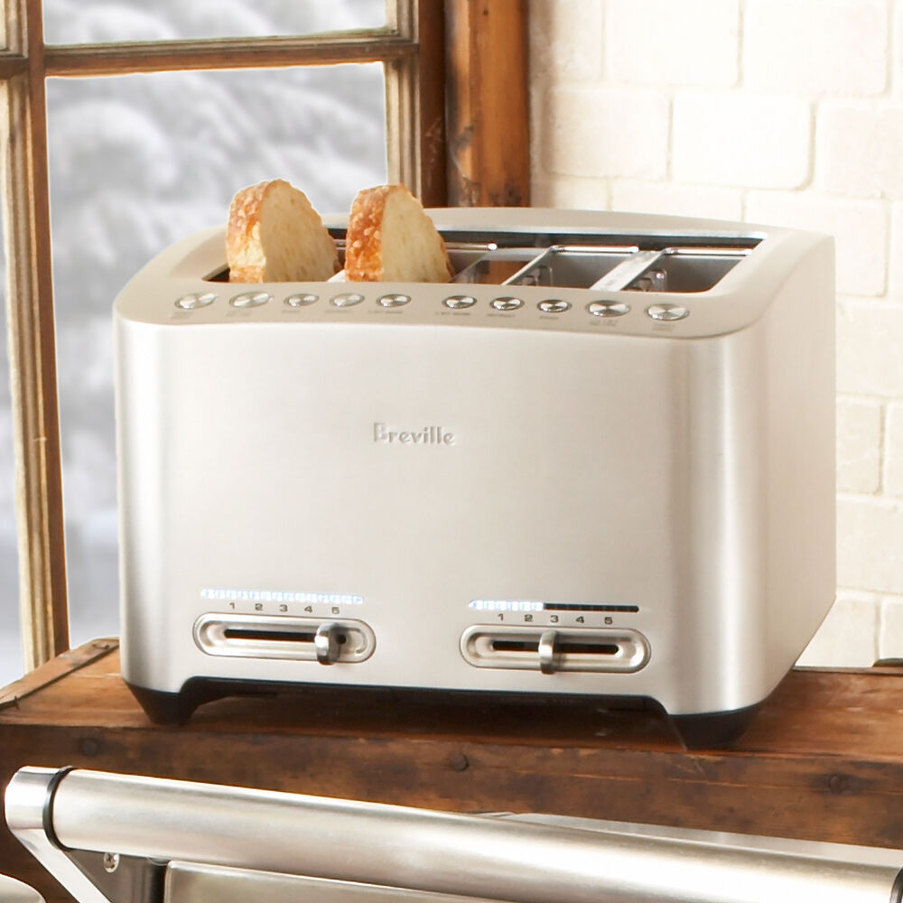 Breville DieCast Toaster, 4Slice Sur La Table