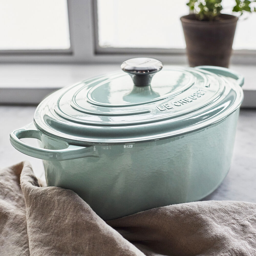 Le Creuset Signature Oval Dutch Oven, 6.75 qt. Sur La Table