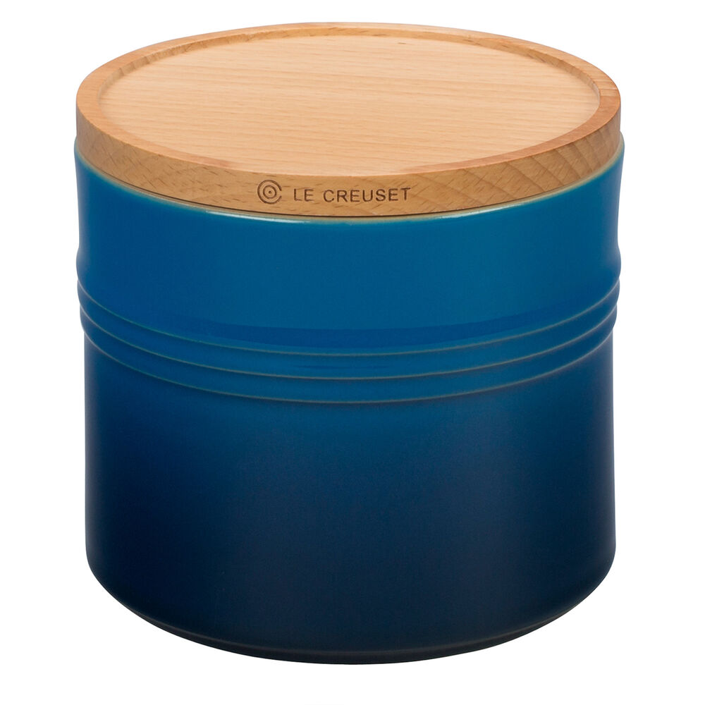 Le Creuset Storage Canister 1 5 Qt Sur La Table Bekijk le creuset gietijzer klassiekers en moderne keukenbenodigdheden: le creuset storage canister 1 5 qt