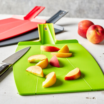 Sur La Table Prep & Pour Cutting Board