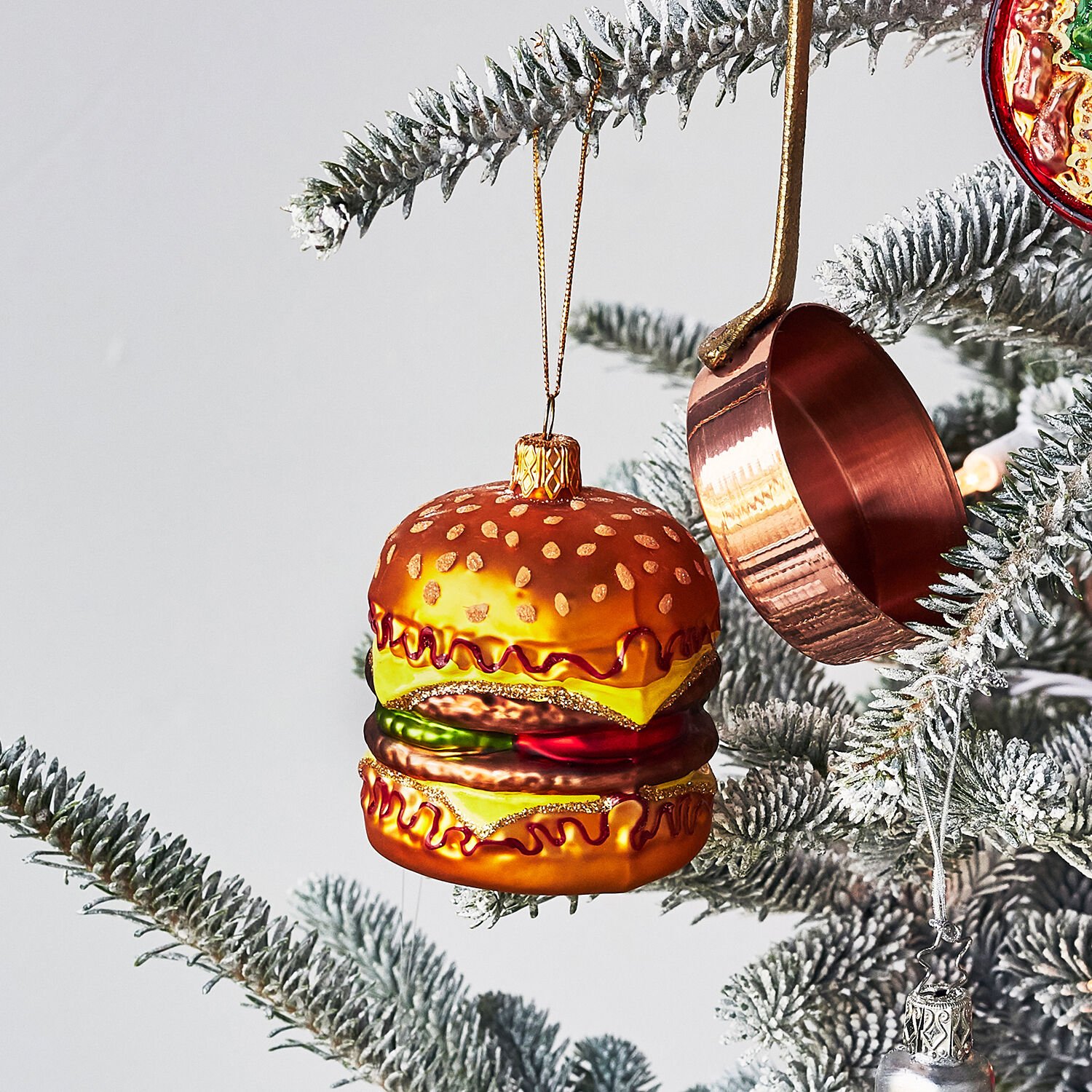 NEW SUR la TABLE CHEESEBURGER Sandwich Glass Blown Ornament Xmas Poland