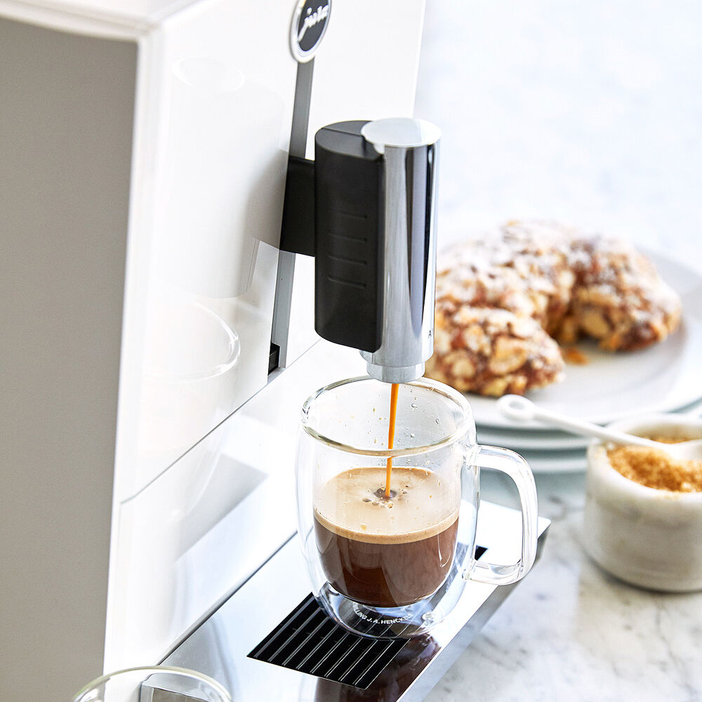 Jura A1 Automatic Coffee Machine Sur La Table