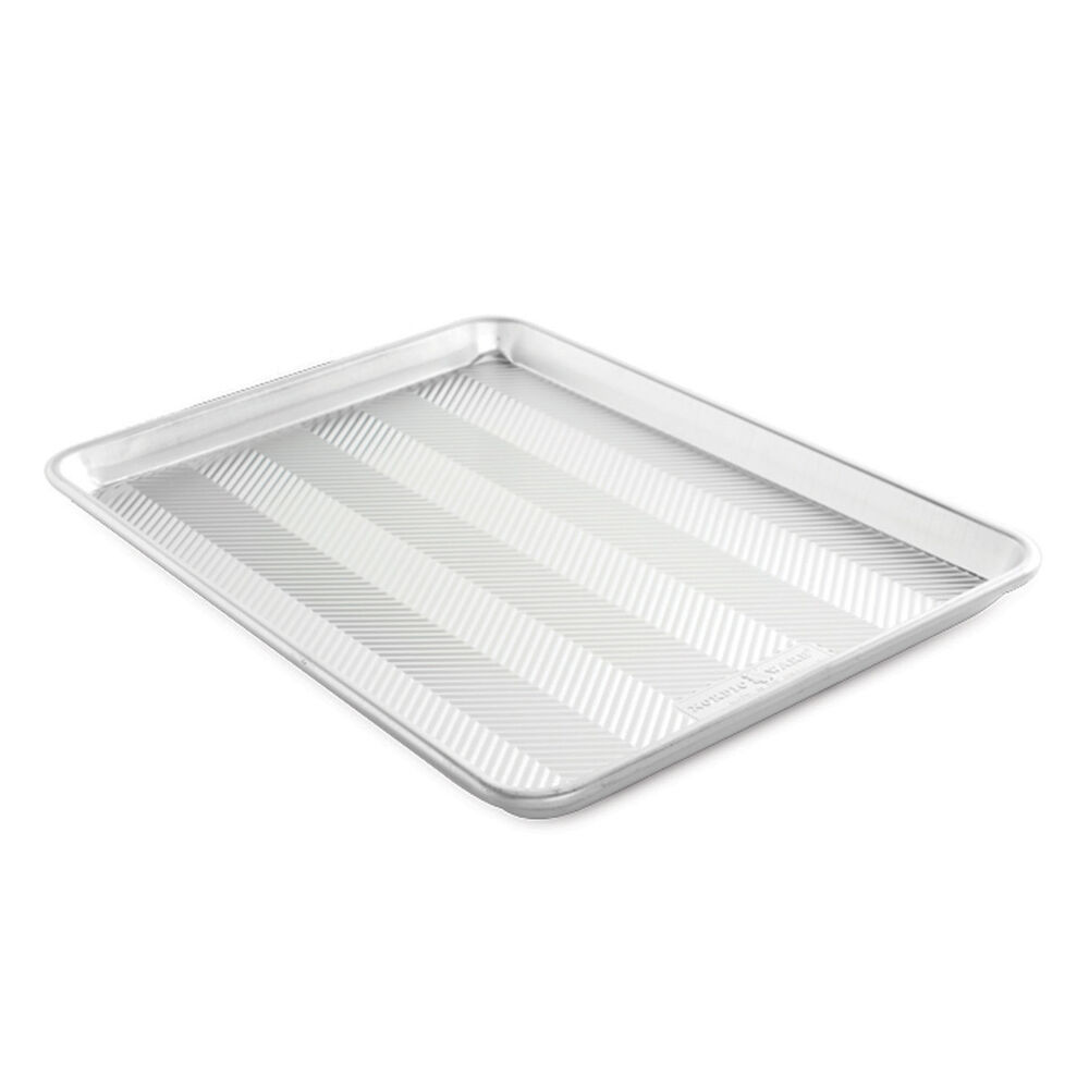 Nordic Ware Prism Baking Pan, Half Sheet Sur La Table