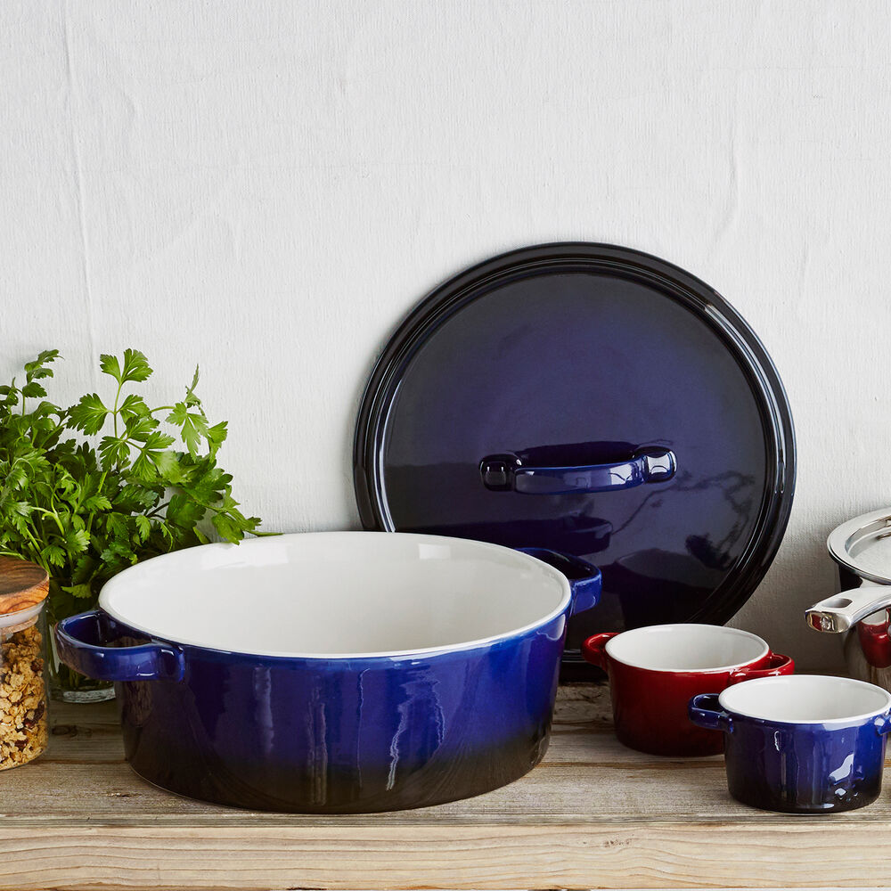 Sur La Table La Marque 84 Stoneware Round Casserole With Lid 4 5 Qt Sur La Table