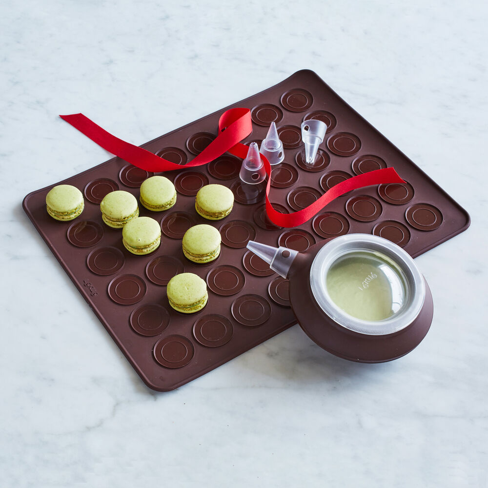L ku  Macaron  Kit  Sur La Table