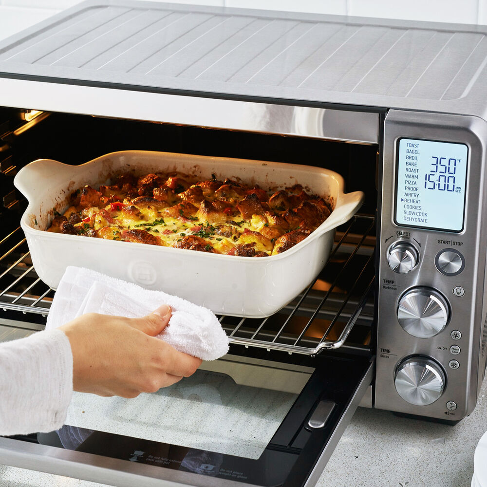 The Smart Oven Air Fryer Pro Sur La Table The breville smart oven pro isn't only in danger of replacing your toaster and oven, it could also make your slow cooker redundant. the smart oven air fryer pro