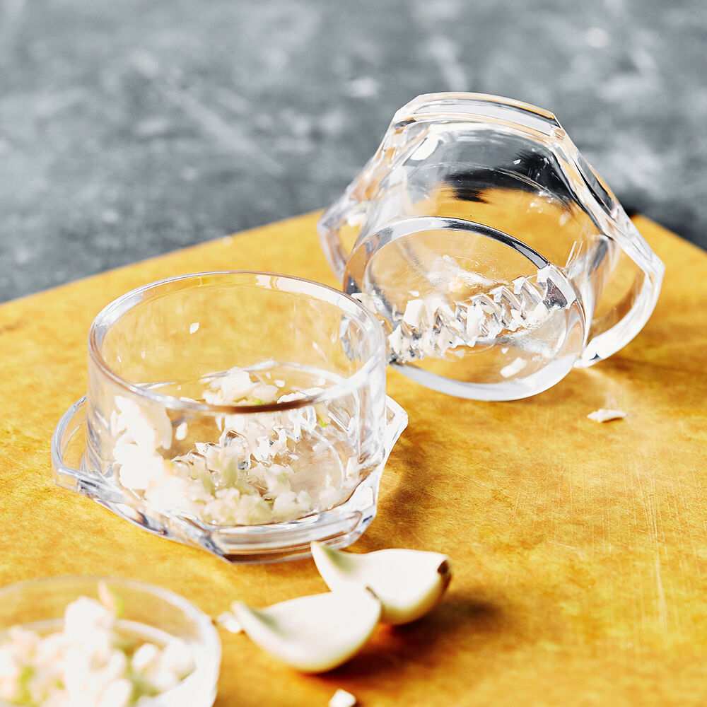 Zyliss Garlic Root Mincer Sur La Table