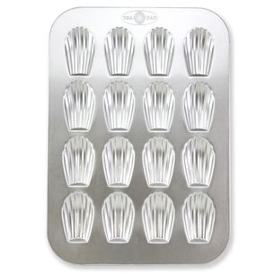 USA Pan Madeleine Pan, 16 Count
