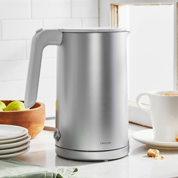 Zwilling Cool Touch Kettle Sur La Table