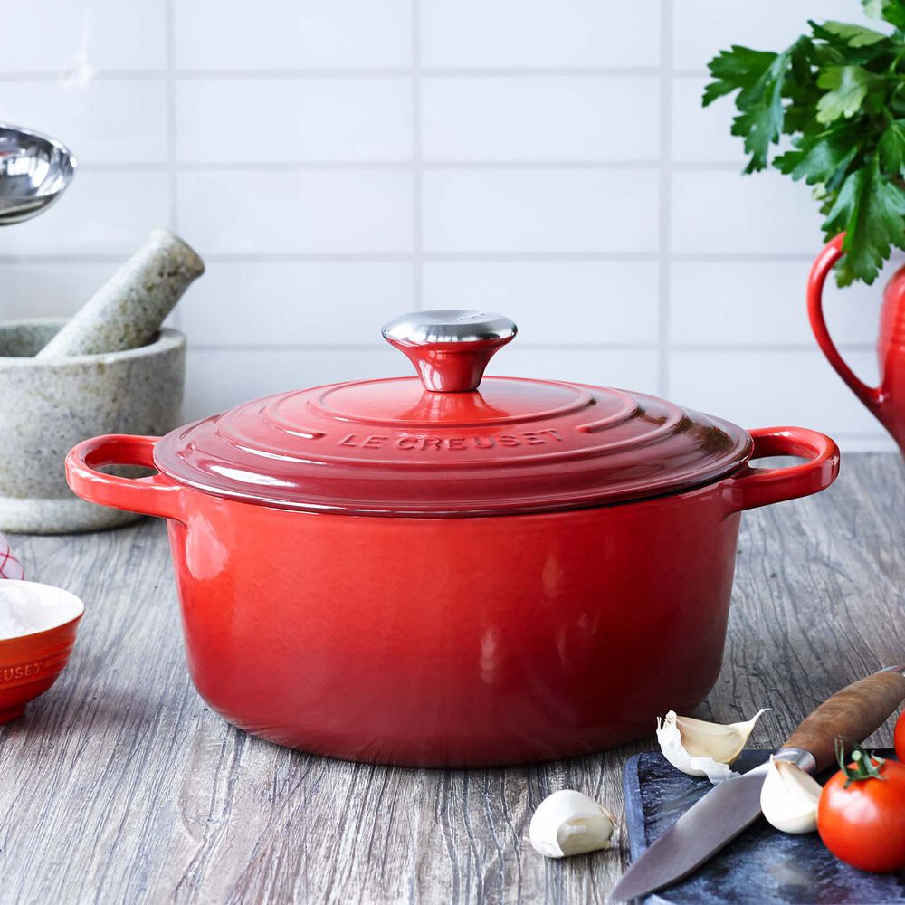 Le Creuset Signature Round Dutch Oven 5 5 Qt Sur La Table