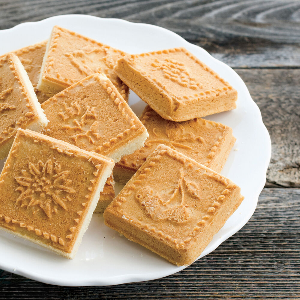Nordic Ware Shortbread Mold Sur La Table