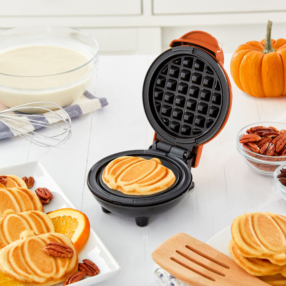 Dash Orange Pumpkin Mini Waffle Maker