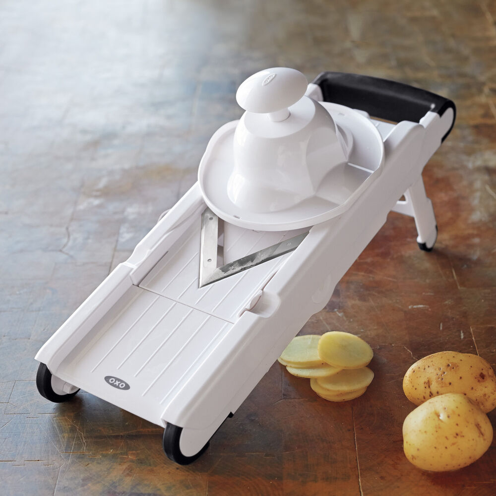 OXO V Slicer Mandoline Sur La Table