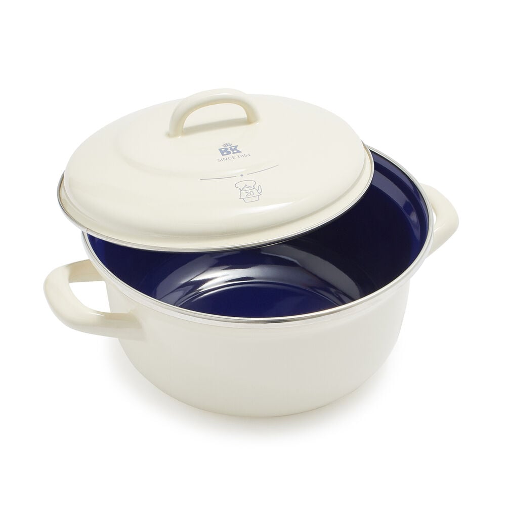 Bk Dutch Oven 2 5 Qt Sur La Table