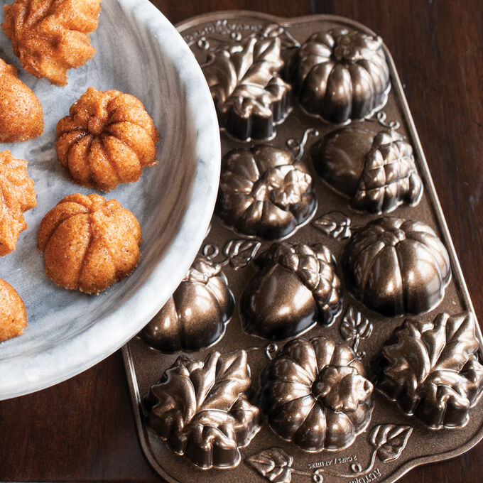 Nordic Ware Autumn Delights Cakelet Pan Sur La Table