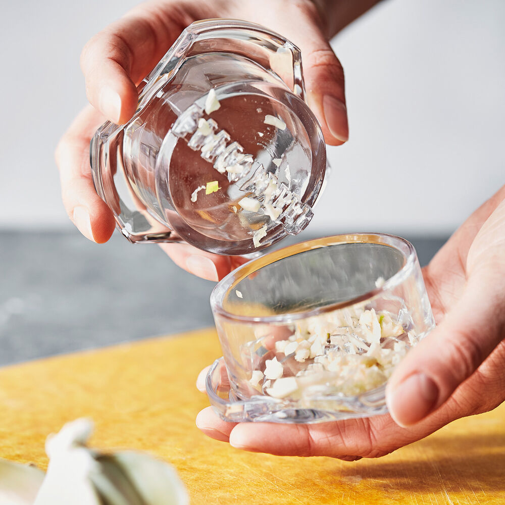 Zyliss Garlic Root Mincer Sur La Table