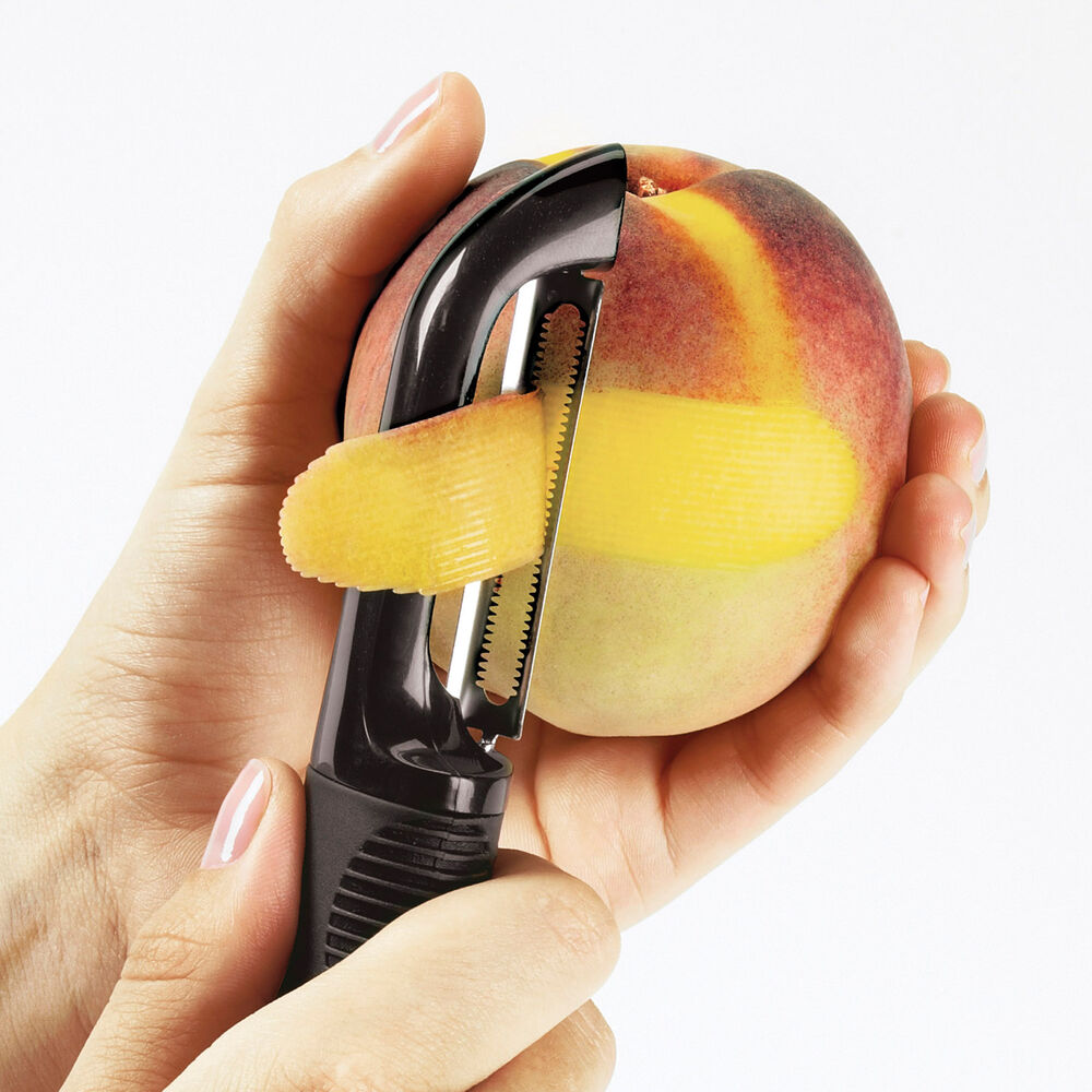 OXO Serrated Peeler Sur La Table