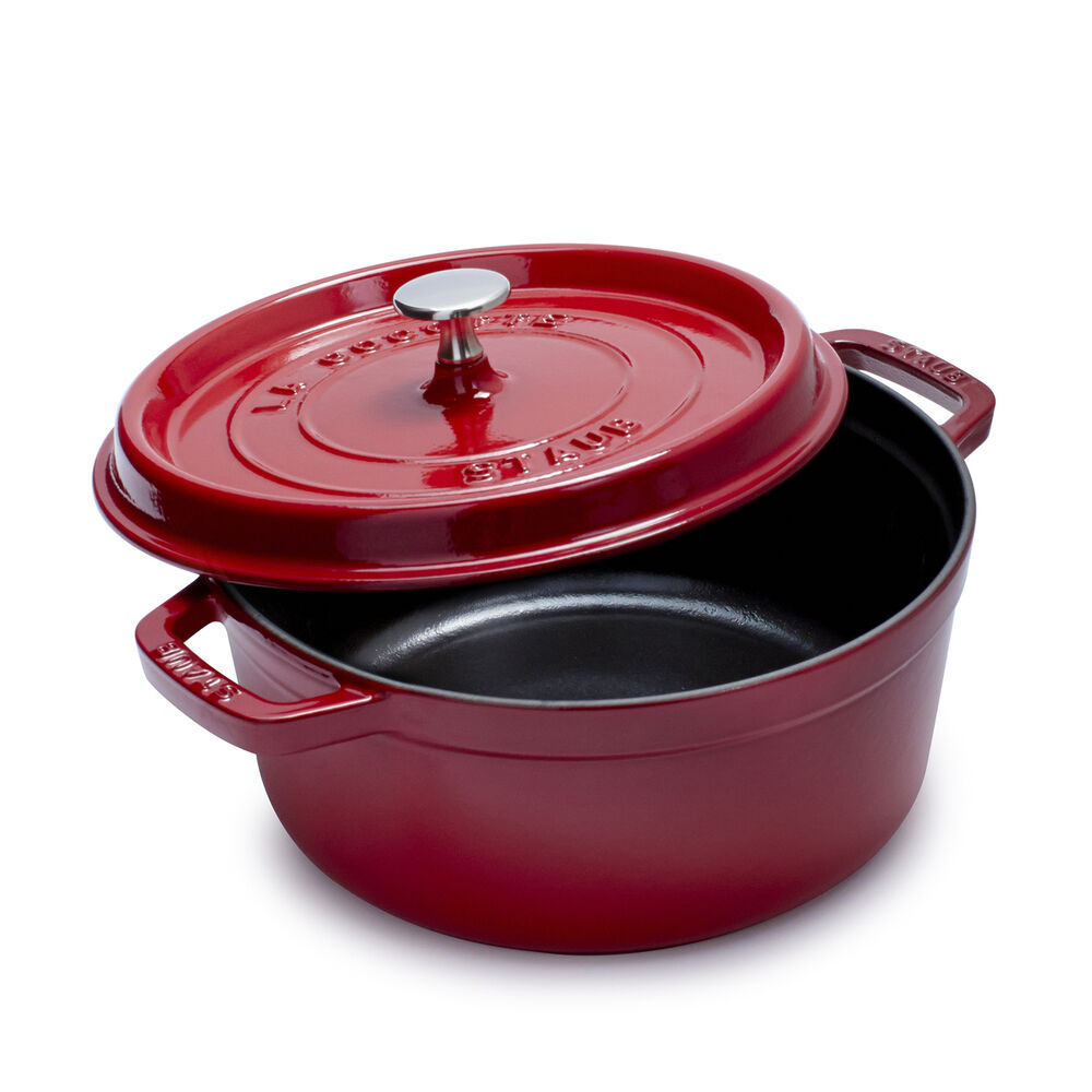 Staub Round Cocotte, 2.75 qt. Sur La Table