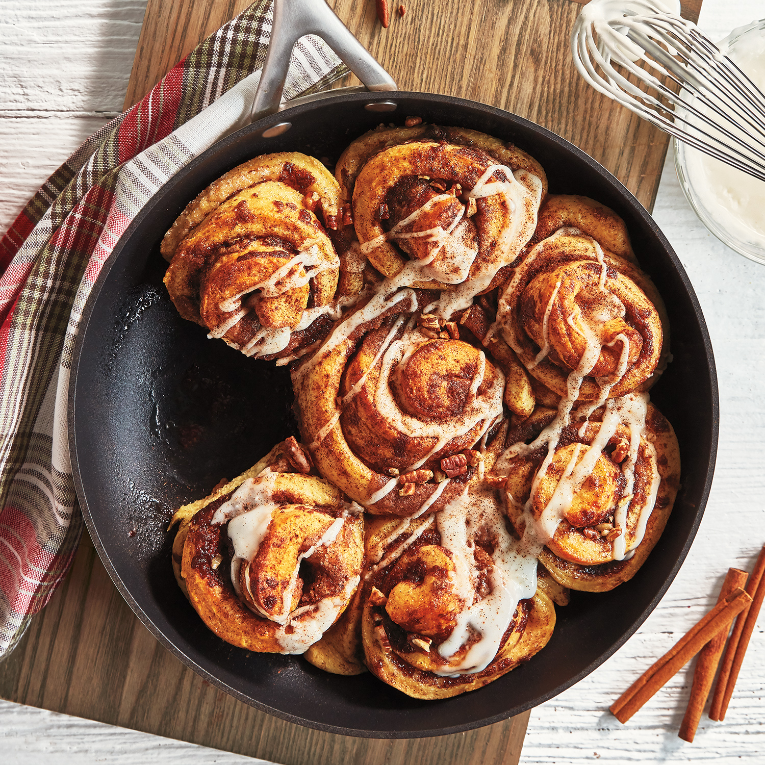 Online Prep Now Eat Later Cinnamon Rolls Pull Apart Wreath Et Online Sur La Table