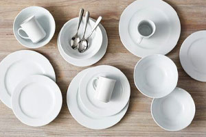 Bistro white dinnerware set