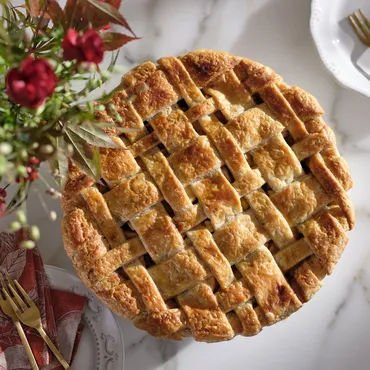 Salted Caramel Apple Pie