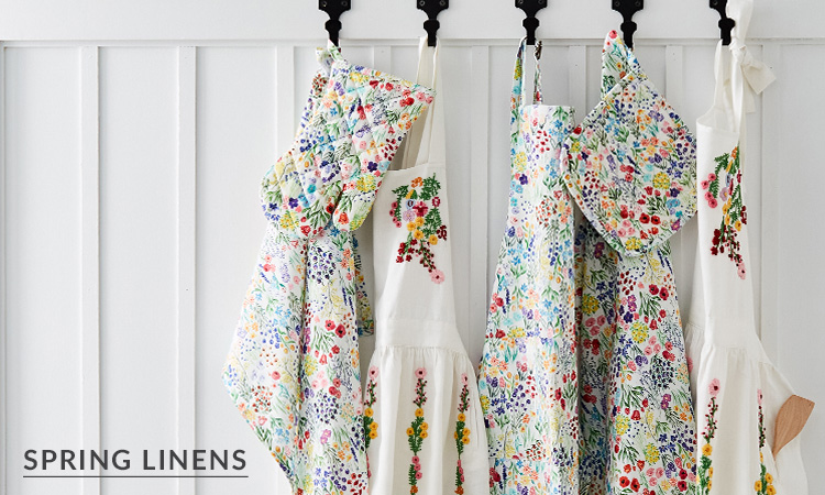 Floral aprons, towels and pot holders