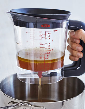 OXO GOOD GRIPS GOOD GRAVY 4 CUP FAT SEPARATOR