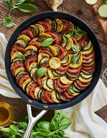 Scanpan CS+ nonstick skillet with sliced summer squash