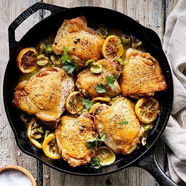 Tuscan Rosemary Chicken in cast iron skillet
