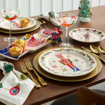 Nutcracker dinnerware and serveware