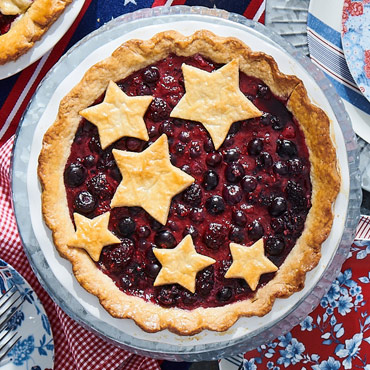 Star-Studded Summer Fruit Pie