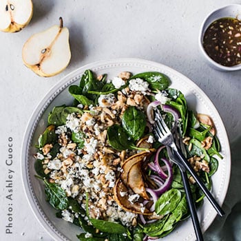 SPINACH SALAD WITH CARAMELIZED PEARS AND GOAT CHEESE