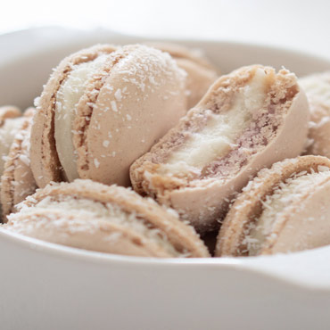White Chocolate & Peppermint Macarons