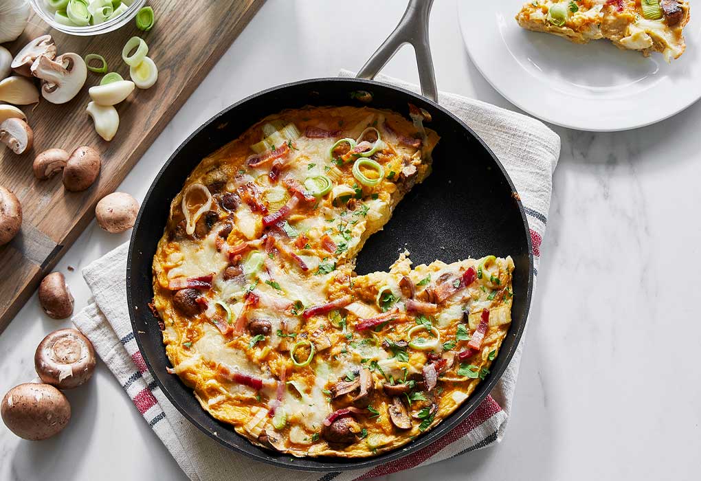 Scanpan nonstick skillet with frittata and mushrooms