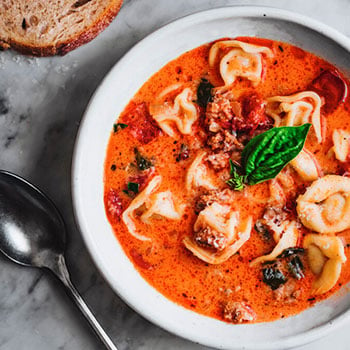 CREAMY TORTELLINI SOUP