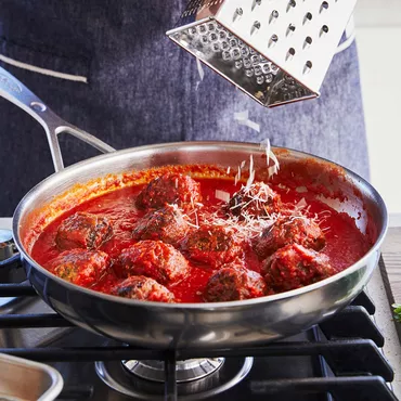 Meatballs with Spicy Tomato Sauce