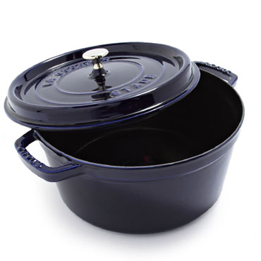 Staub Round Cocotte in Marin blue, 7 qt.