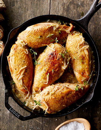 Lodge cast iron skillet with chicken